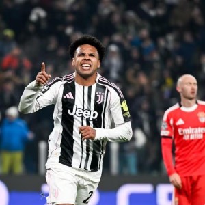 kaiyun-麦肯尼谈欧冠连续进球：教练注入了信心，全队像家人一样团结